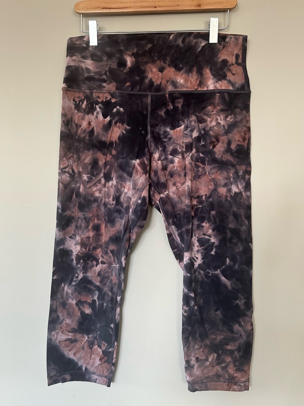 Lululemon Align Tie-Dye Capri Leggings in Black and Brown